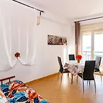 ゲストハウス Salsedine Apartments