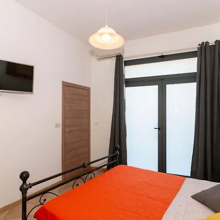 Salsedine Apartments Guest house